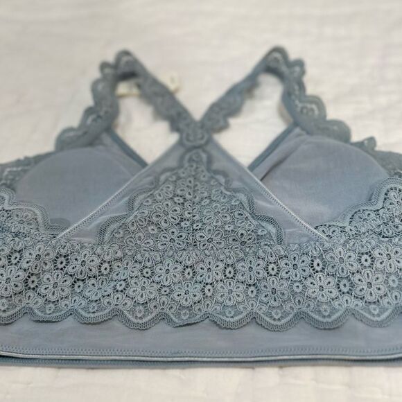 NWT Aerie Eyelet Racerback Bralette - Removable Padding - Picture 3 of 5